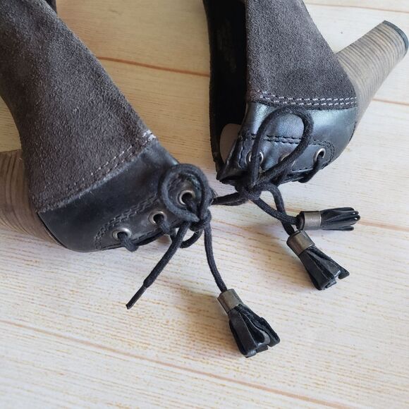 Diesel Leather Suede Round Toe Studded Tassel Heel Pumps Shoes Brown Size 39 - Picture 15 of 16